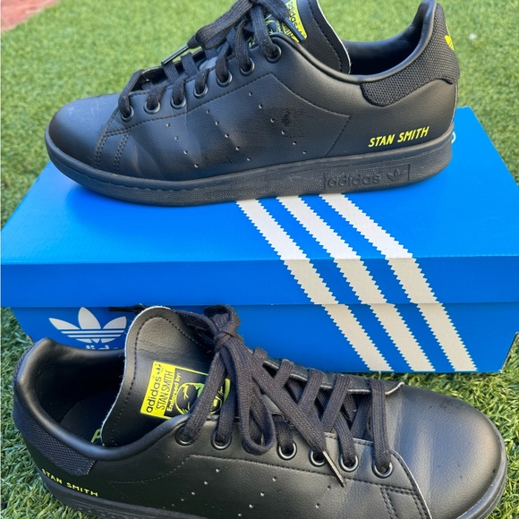 Adidas ‘Stan Smith’. Size 7.5 M - Picture 1 of 7